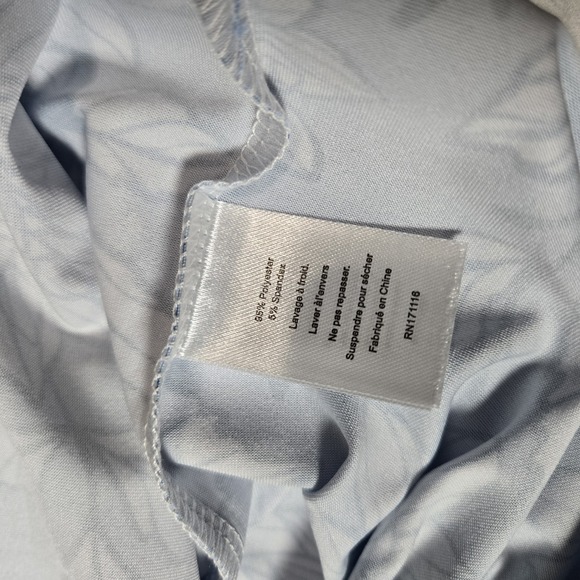 Yatta Golf Polo Dahlia Blue Shirt Performance Moisture Wicking Large NWT - Picture 6 of 8